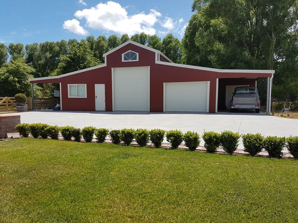 American Barn with vintage truck