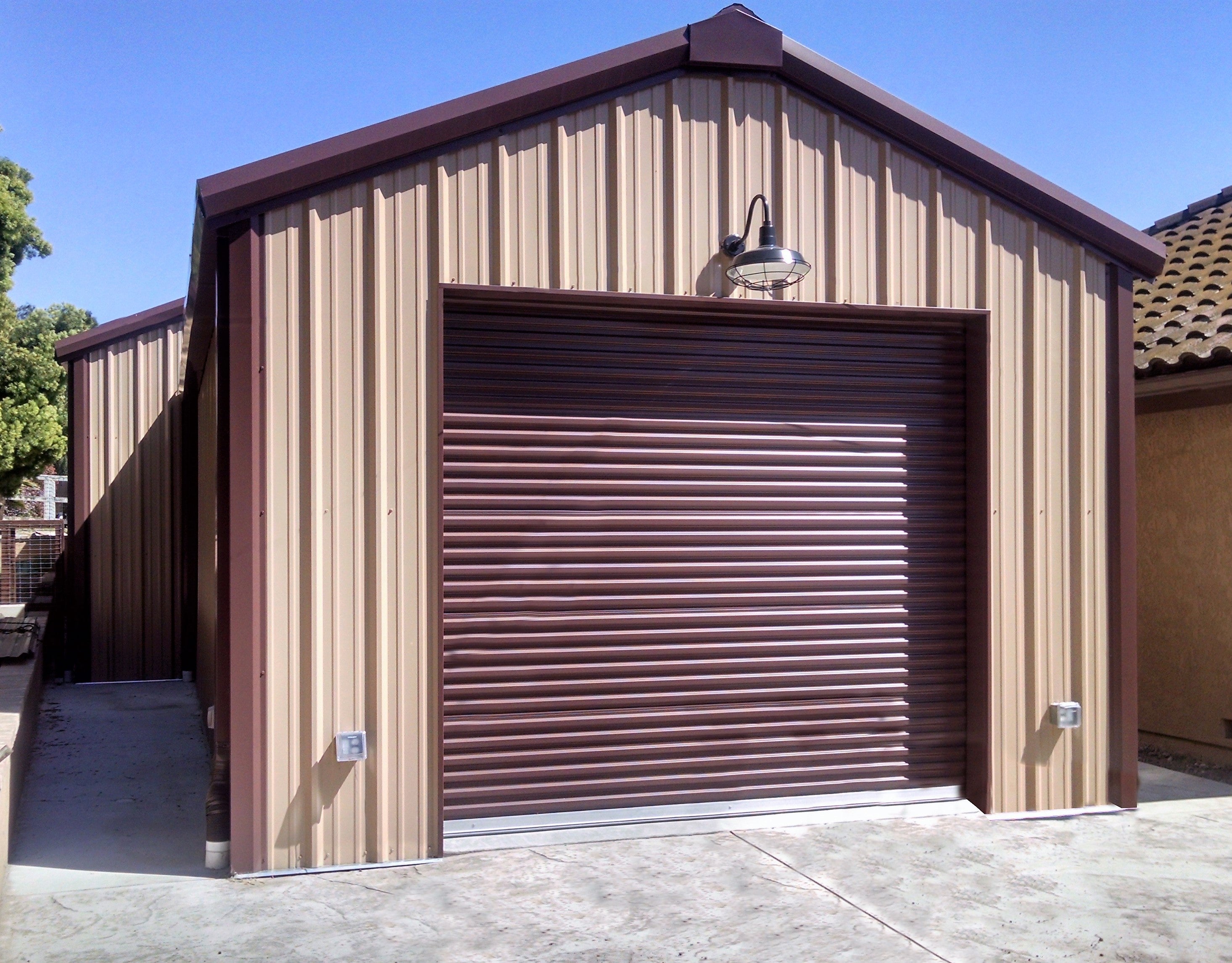 2500mm high Windsor Commercial Roller Door